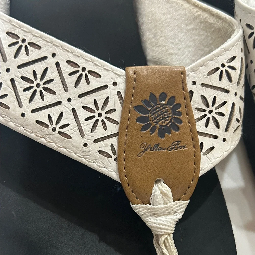 Yellow Box Black and White Floral Sandals - Picture 2 of 4